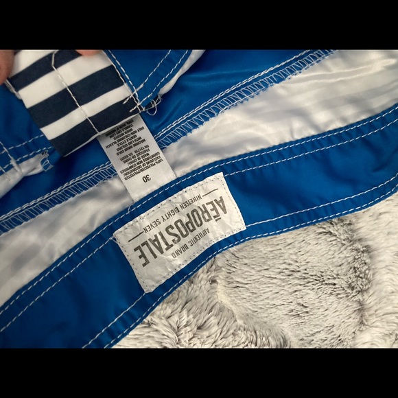Aeropostale stripped swim trunks - Picture 4 of 5